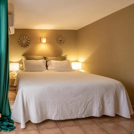 בית חווה Valley Club Ibiza - Boutique